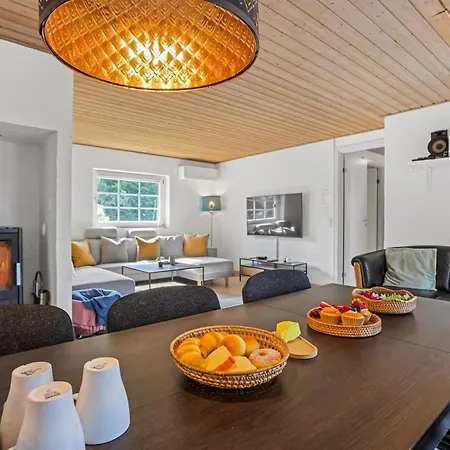 Tara - 900m From The Sea By Interhome *